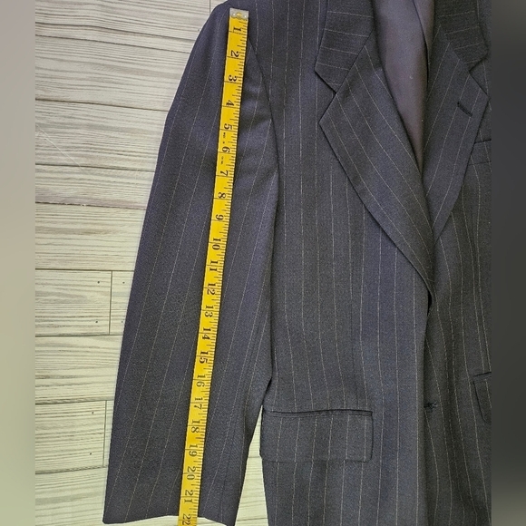Givenchy Vintage Single Breast Tailored Pinstripe Blazer in Blue and Tan Sz 39S - Picture 10 of 16